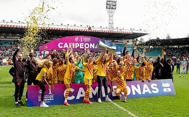 1-10: Un Barcelona intratable se lleva la primera Supercopa Femenina