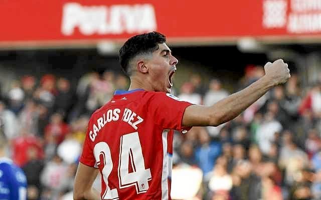 Carlos Fernández no quiere pensar en un futuro con el Sevilla