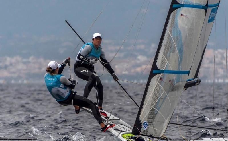 Echegoyen/Barceló se mantienen segundas en el 49er.FX; Botín/López, terceros