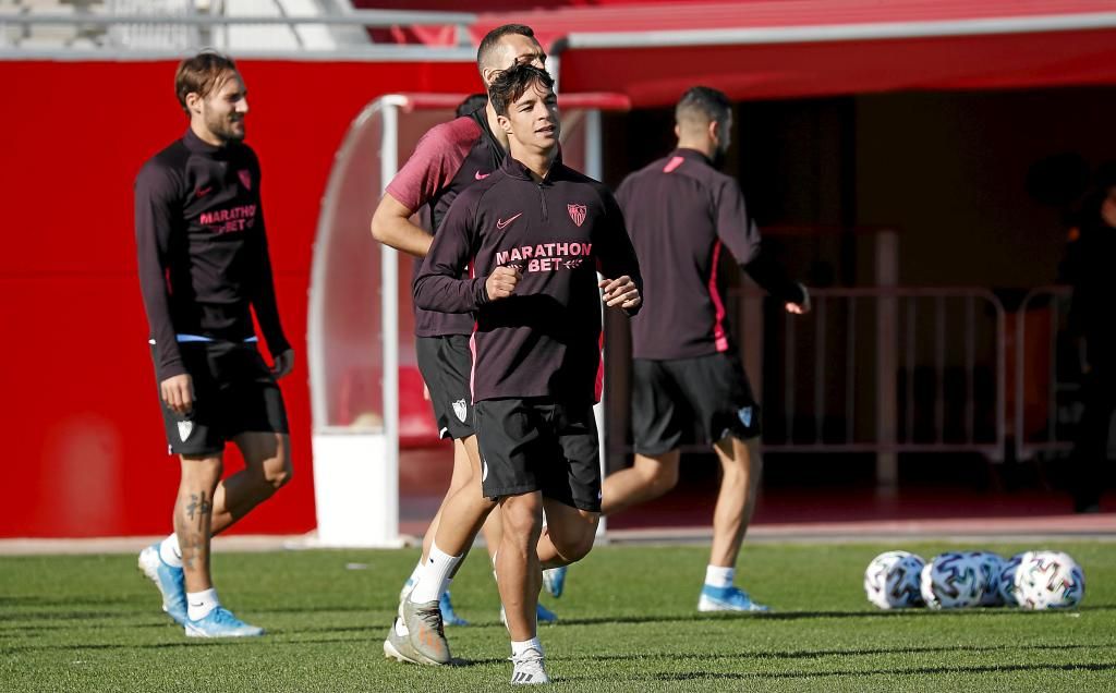 Óliver y Carriço, de nuevo ausentes en la sesión del Sevilla