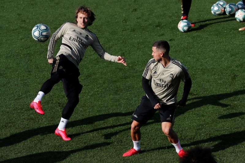 Hazard regresa a una convocatoria sin Rodrygo, Lucas, James, Brahim y Nacho