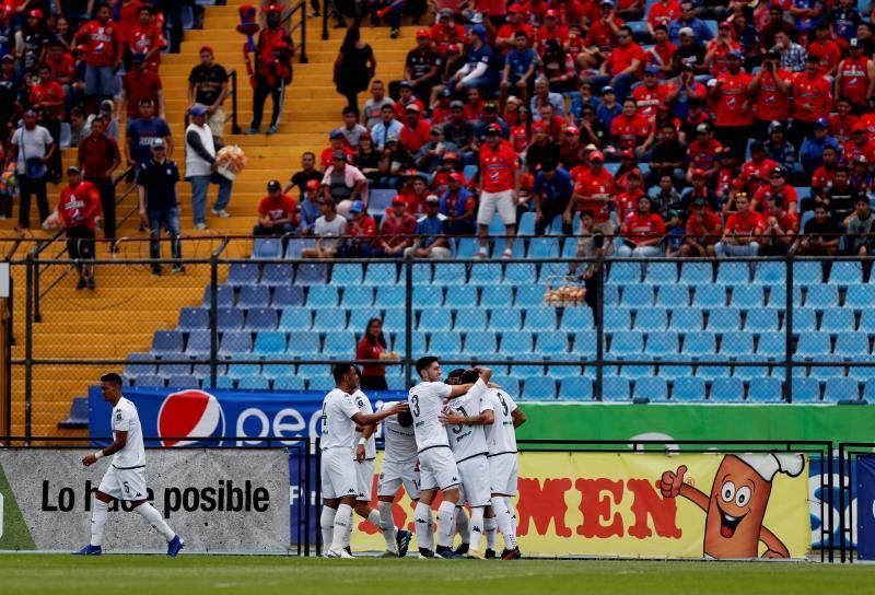 El colombiano Díaz afianza a Comunicaciones en el liderato del fútbol en Guatemala