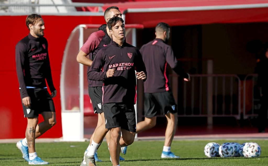 Lista de 22 del Sevilla para Rumanía
