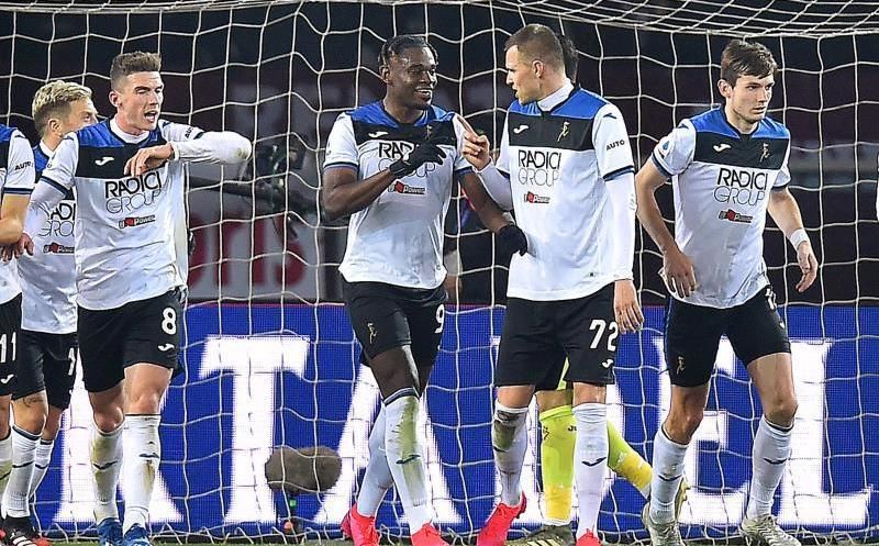 El Valencia busca salir vivo de San Siro con una defensa de circunstancias