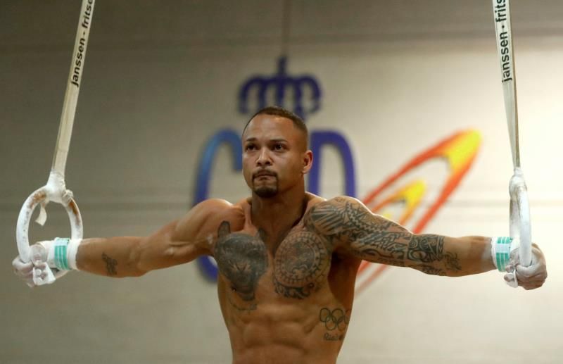 Bola extra para Ray Zapata