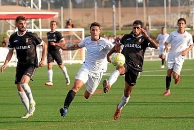 Isaac sigue tirando la puerta en el Sevilla