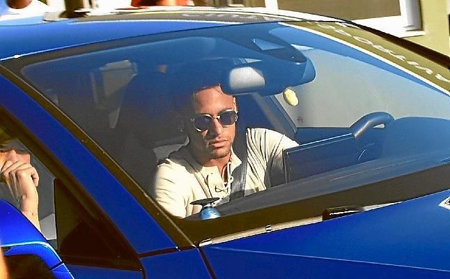 Nuevo capítulo en el caso Neymar: el Santos reclama 4'5 millones al Barça