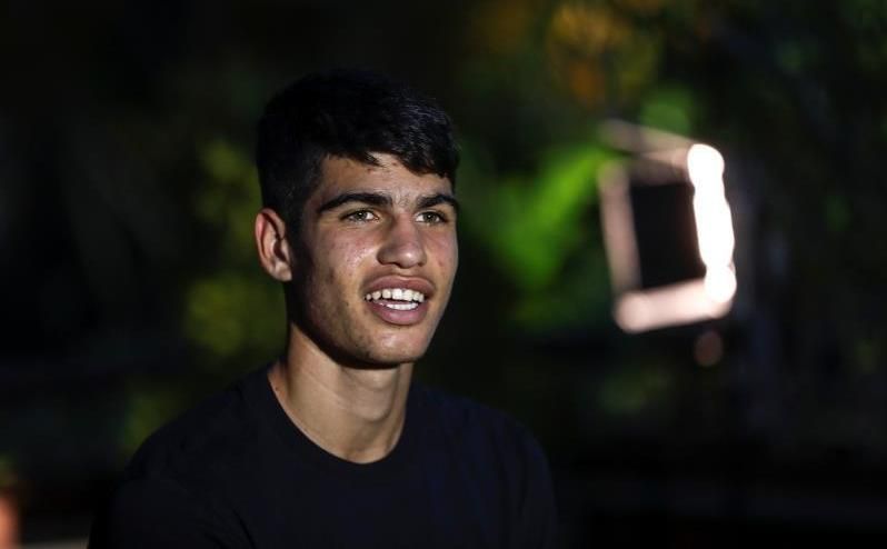 Carlos Alcaraz, la nueva joya española, eliminado en el Abierto de tenis de Río