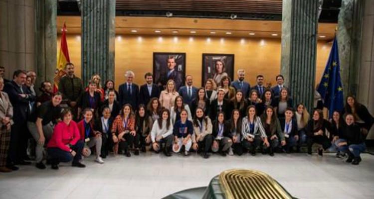 El Convenio del fútbol femenino se presenta en el Congreso con compromiso de "dignidad, justicia e igualdad"