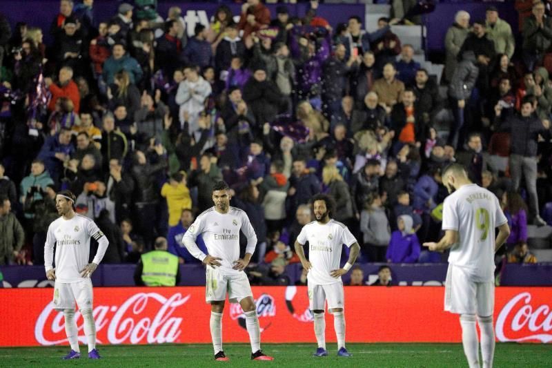 1-0. El Real Madrid se deja el liderato en el Ciutat de València