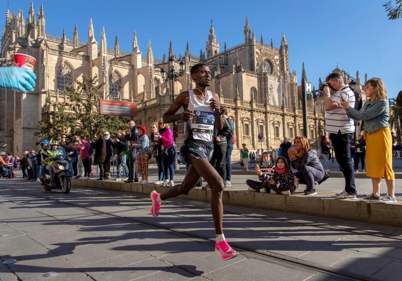 Triunfo y récord prueba para etíope Mekuant Ayenew en 36º Maratón de Sevilla