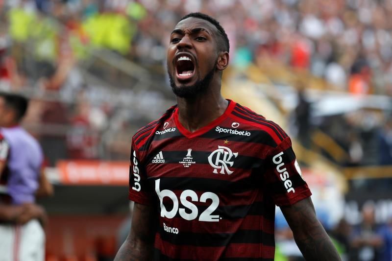 Gerson, del Flamengo, recupera su cartera tras pedir ayuda en Internet