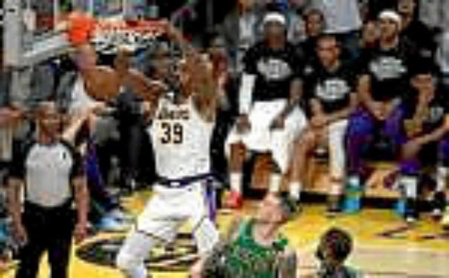 114-112. Davis consigue doble-doble en victoria de los Lakers