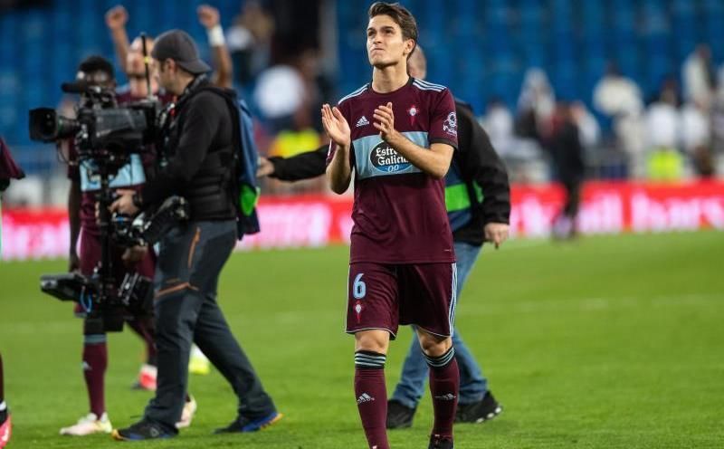 Denis Suárez no salta al césped en la vuelta a los entrenamientos del Celta