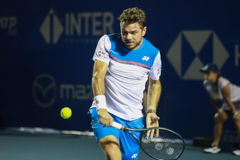 El suizo Wawrinka intimida su servicio y vence a Tiafoe en Acapulco