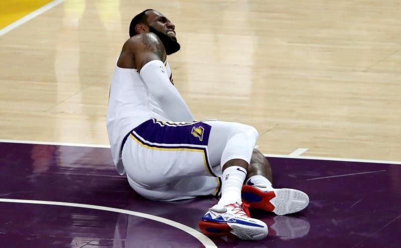 118-109. James da a los Lakers su sexta victoria seguida