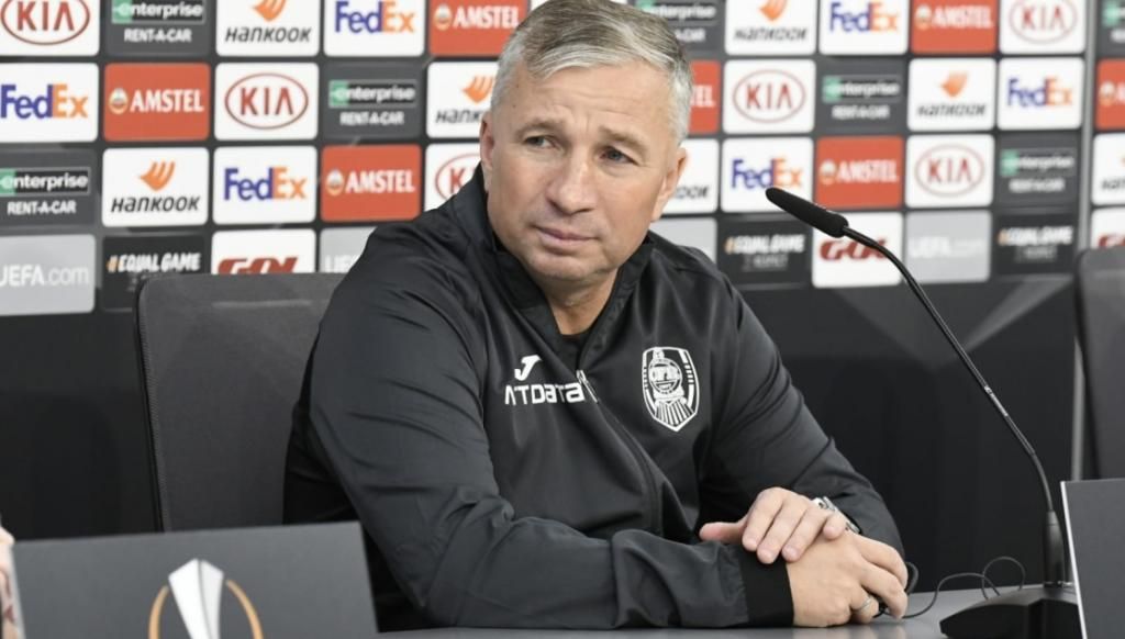 Petrescu cree que tienen "pocas opciones" de eliminar al Sevilla