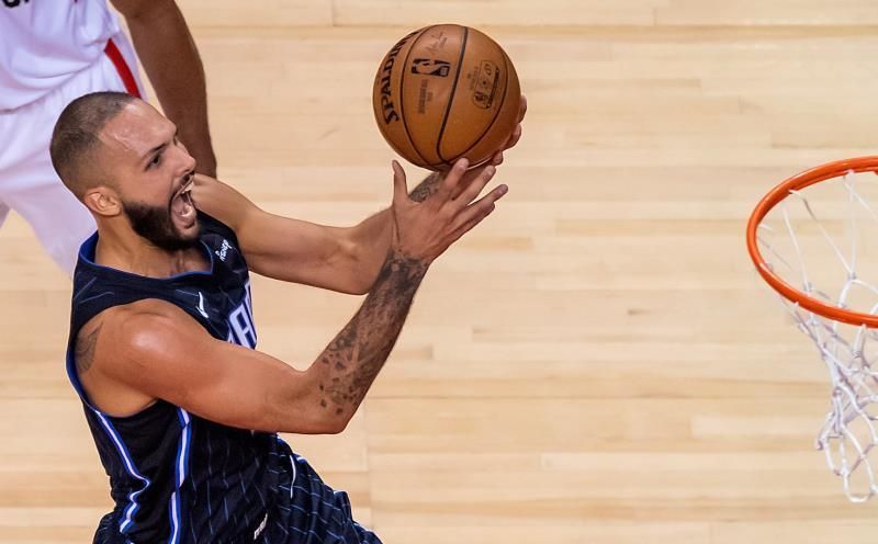 120-130. Fournier y los Magic a la caza en su Conferencia