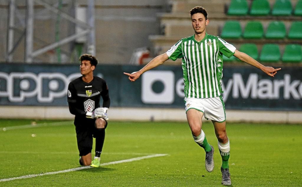 Poner a Raúl sí que sería agitar el árbol