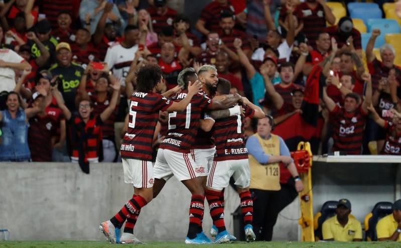 Flamengo inicia la defensa de su título visitando a un Junior lleno de dudas