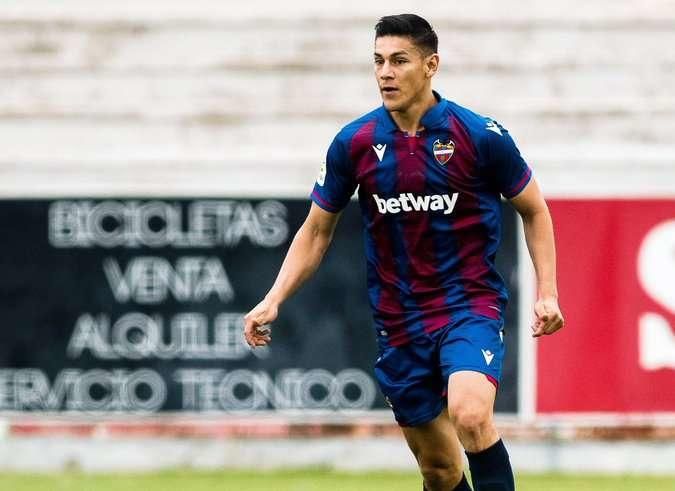 Sin acuerdo por Feddal con el Betis, el Valencia va a por Óscar Duarte