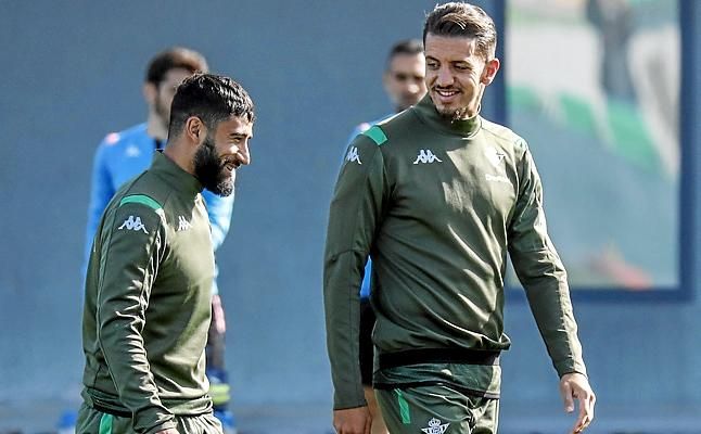 La afición celebra la intransigencia del Betis con el Valencia por Feddal