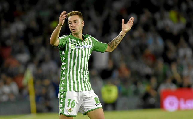 Loren Morón y sus goles: el gozo en un pozo