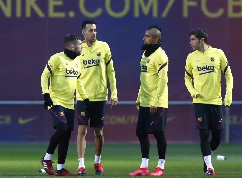 Sergi Roberto, lesionado en aductor, se integra en el trabajo del grupo