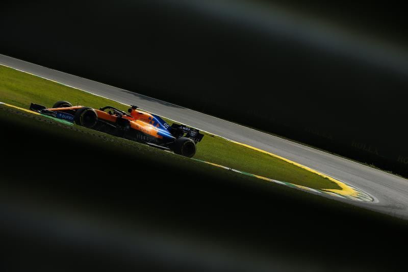 El miembro del equipo McLaren que dio positivo se "recupera bien"