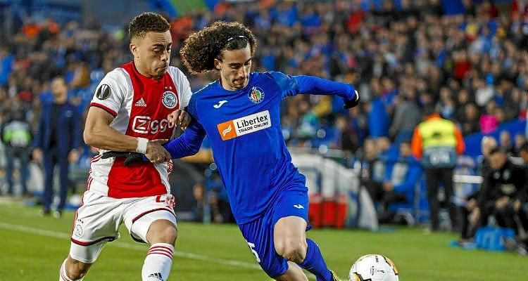 El Nápoles, interesado en Cucurella