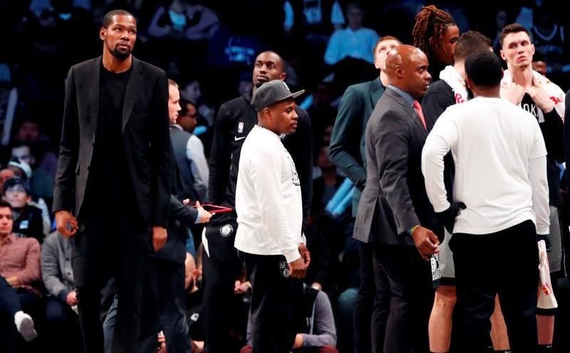 Cuatro jugadores de los Nets dan positivo por coronavirus, entre ellos Kevin Durant