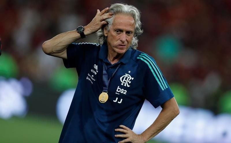 Tercera prueba descarta que el técnico del Flamengo haya contraído el coronavirus