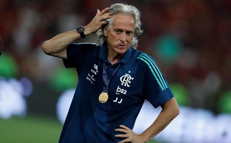 Tercera prueba descarta que el técnico del Flamengo haya contraído el coronavirus