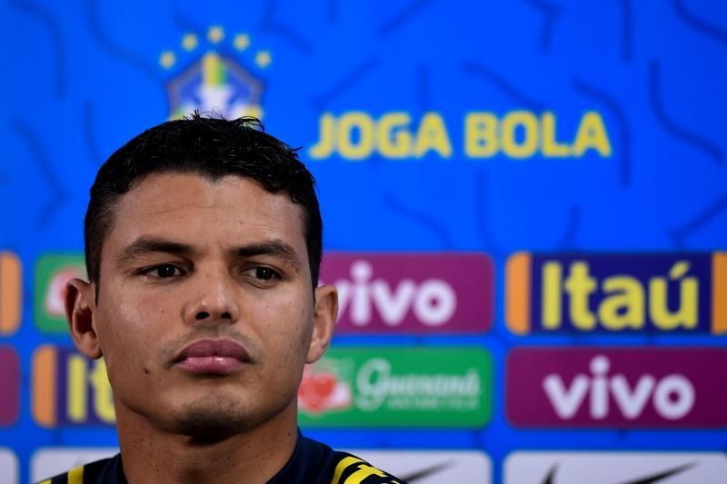 Thiago Silva, en Brasil, como Neymar: "No estamos de vacaciones"