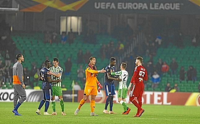 El giro bajo palos del Betis 'fala português'