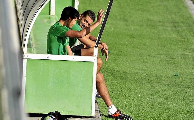 En el Betis sospechan que Mandi y Feddal no seguirán