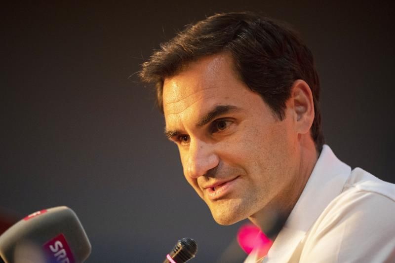Roger Federer dona un millón de francos para las familias de Suiza