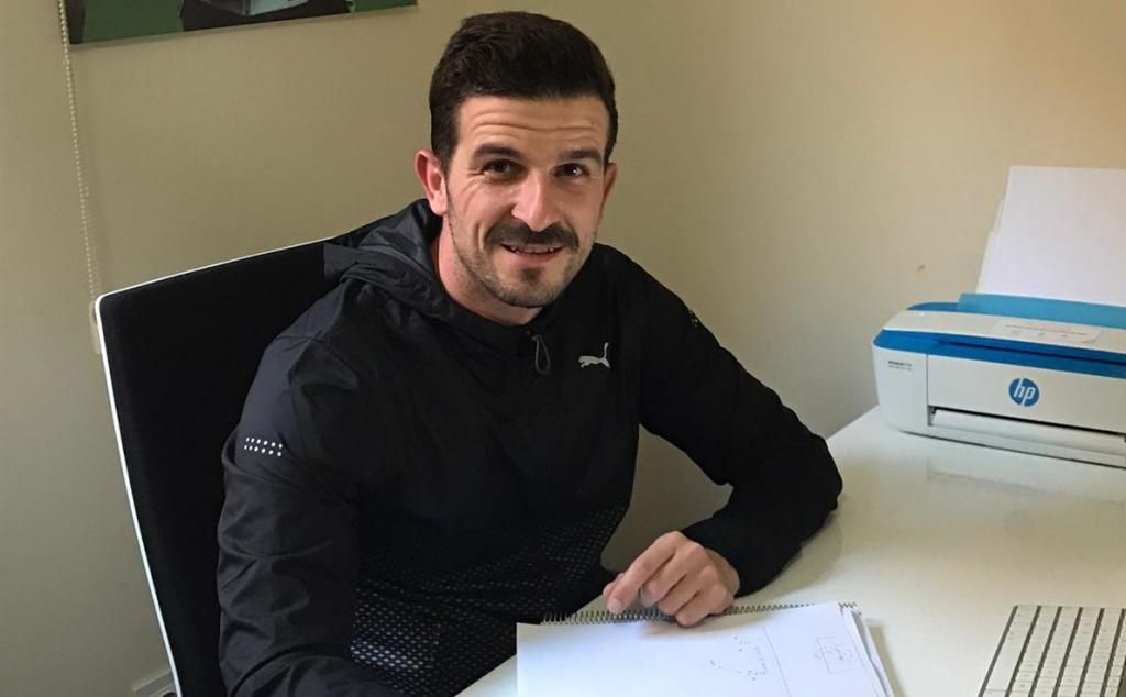 Javi Varas: "Quiero ganarme un sitio en el Sevilla"