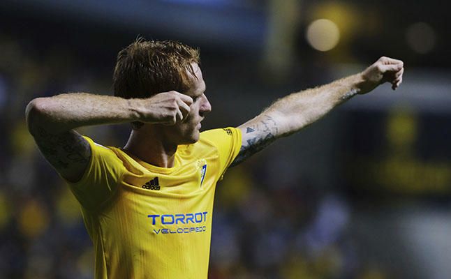 Álex Fernández argumenta su 'No' al Betis en enero