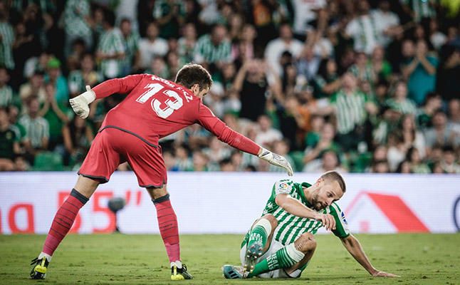 Aitor Fernández sabe que está en la lista del Betis