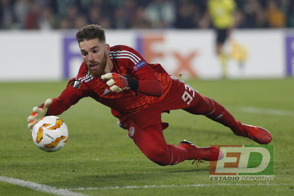 El Olympiacos pone precio al deseado José Sá