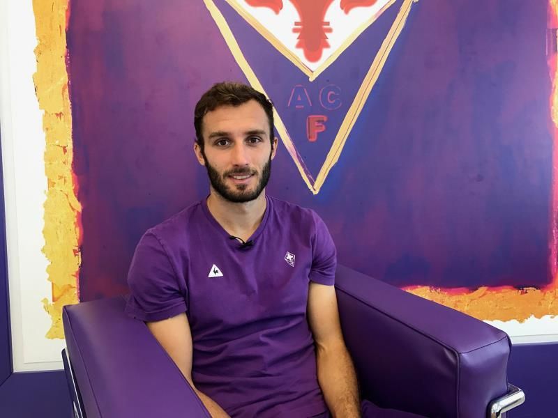 Fiorentina anuncia que Pezzella, Cutrone y Vlahovic se han curado del virus