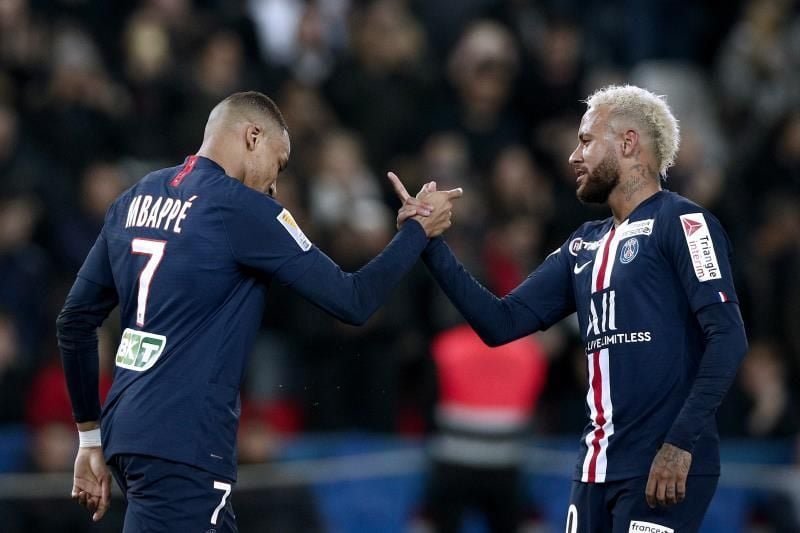 "L'Équipe": La COVID-19 cierra la puertas de salida de Mbappé y Neymar
