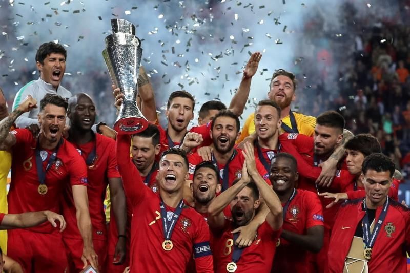 La selección absoluta portuguesa dona un millón de euros al fútbol aficionado