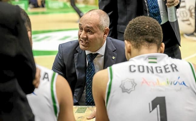 Curro Segura: "Jugar en Canarias me parecería una buena solución"