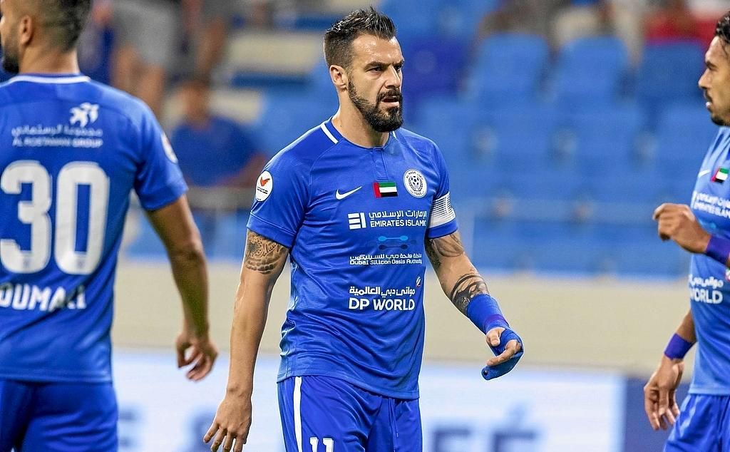 Negredo: "El derbi a puerta cerrada es una locura, pero la salud está primero"