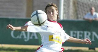 Auxi Jiménez: "El fútbol fue injusto con aquel Sevilla Femenino"