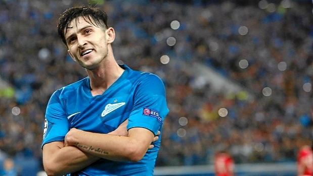 Azmoun, otro codiciado punta en el radar del Sevilla FC