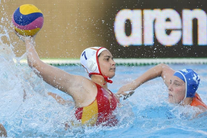 Miranda: "Será un año raro para la selección y afectará gravemente a los clubes"