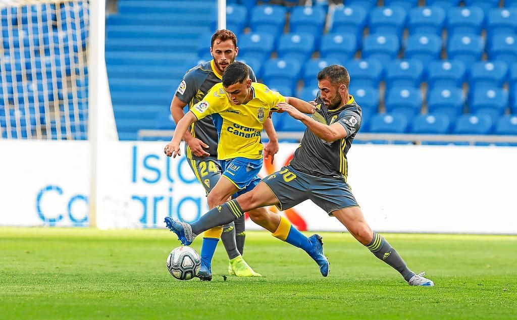 El teléfono de Pedri echa humo